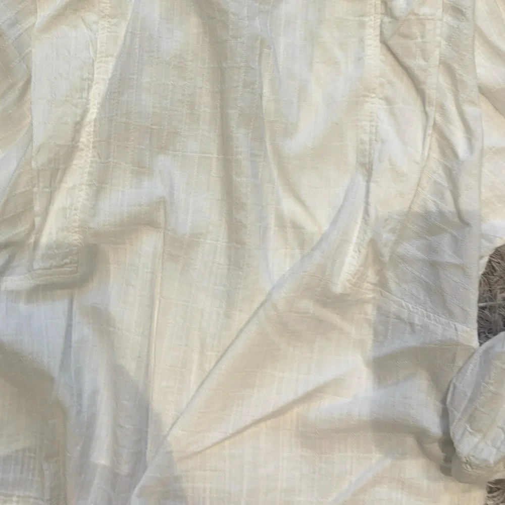 H&M Cream Textured Long Sleeve Blouse - Picture 2 of 3